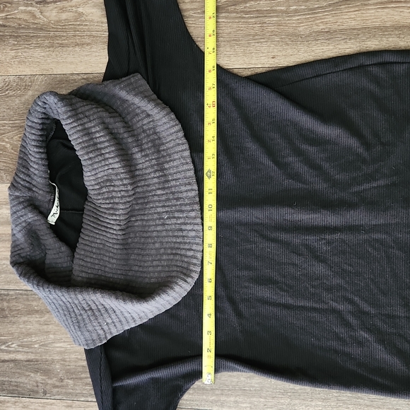 Michael Stars Cowl Neck Grey Sweater One Size - Picture 7 of 9